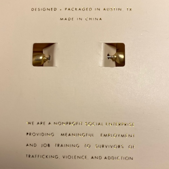 NWT SANCTUARY PROJECT Gold hoop-stud backing duo - Picture 2 of 3